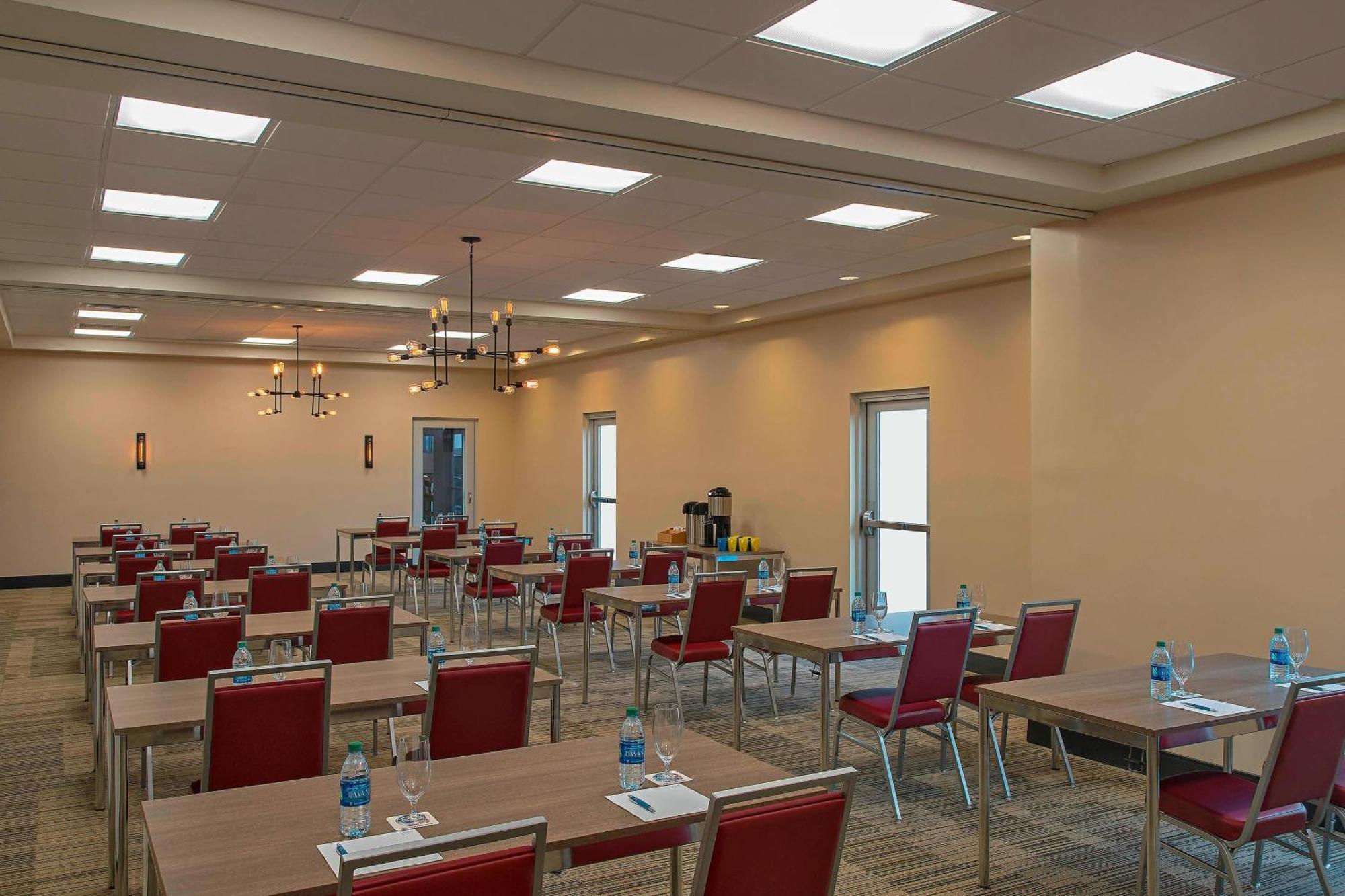 Four Points By Sheraton מידלנד מראה חיצוני תמונה