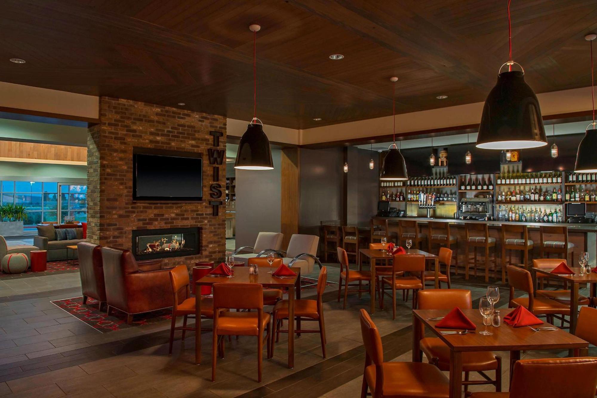 Four Points By Sheraton מידלנד מראה חיצוני תמונה
