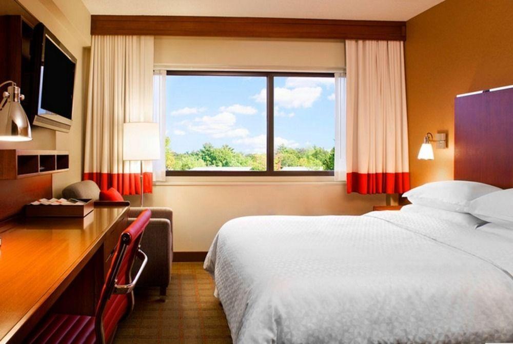 Four Points By Sheraton מידלנד מראה חיצוני תמונה